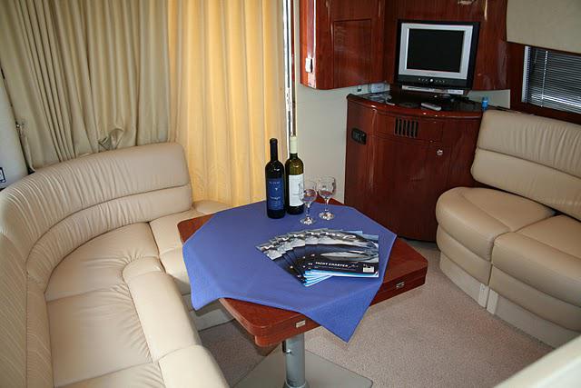 Book yachts online - motorboat - Fairline Phantom 40 - Fair Play (Jet ski - option with extra charge) - rent