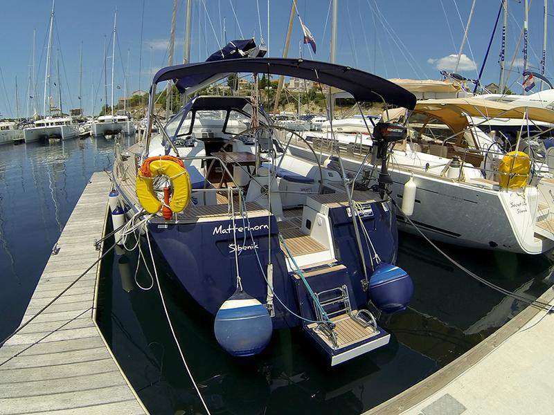 Book yachts online - sailboat - Grand Soleil 45 - Matterhorn (Sails 2019, Bowthruster) - rent