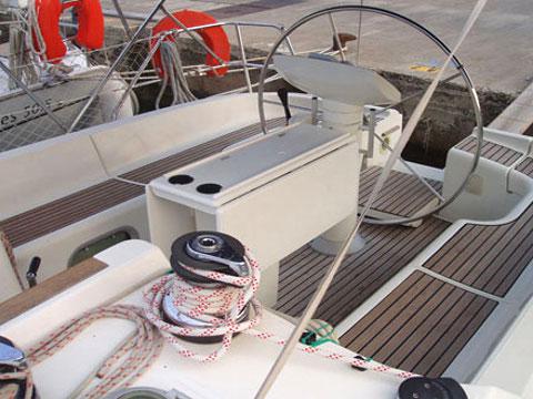 Book yachts online - sailboat - Sun Odyssey 42.2 - Frixos - rent