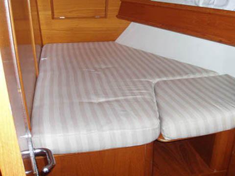 Book yachts online - sailboat - Sun Odyssey 45.2 - Godfriend - rent