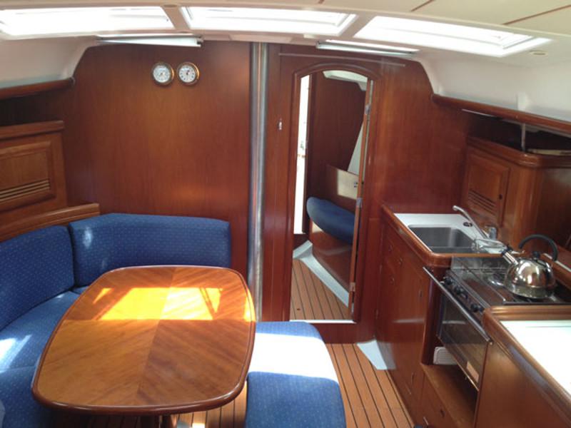 Book yachts online - sailboat - Oceanis 393 Clipper - Hinitsa - rent