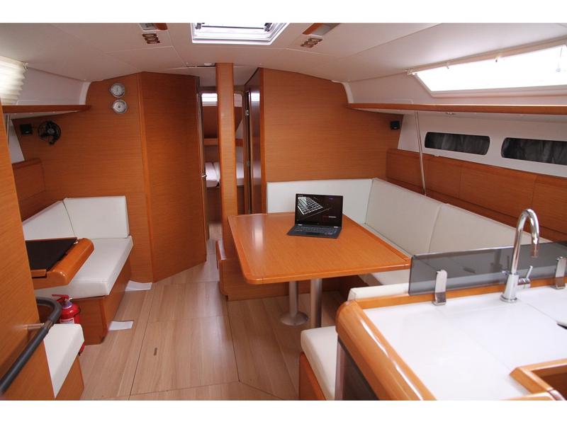Book yachts online - sailboat - Sun Odyssey 439_2015 - SY_2046 - rent