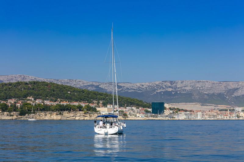 Book yachts online - sailboat - Beneteau Oceanis 38.1 - ANIMA MARIS 1 - rent