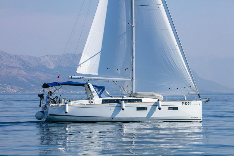 Book yachts online - sailboat - Beneteau Oceanis 38.1 - ANIMA MARIS 1 - rent