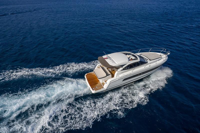 Book yachts online - motorboat - Jeanneau Leader 36 - MIHAEL - rent