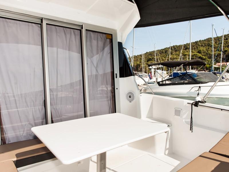 Book yachts online - motorboat - Jeanneau Merry Fisher 795 - ROKO - rent