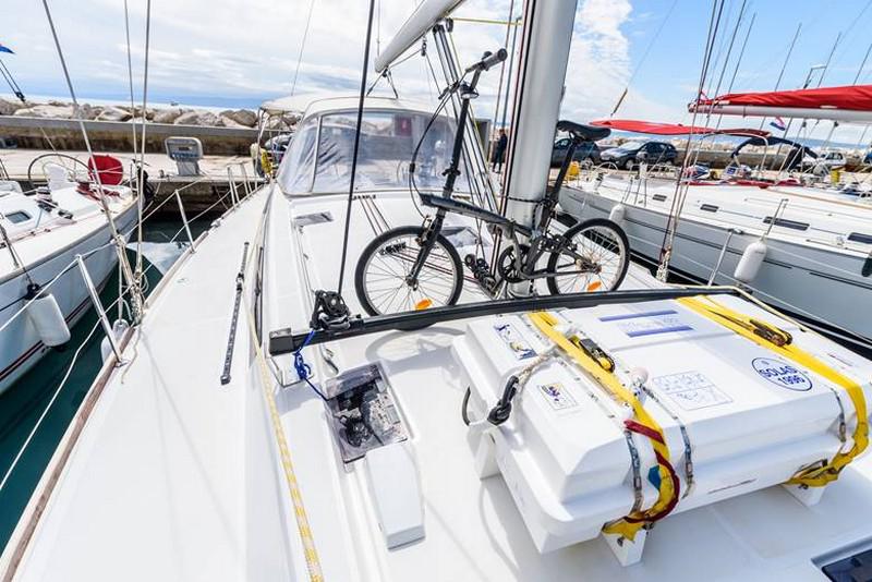 Book yachts online - sailboat - Beneteau Oceanis 48 - GOLD ONE - rent