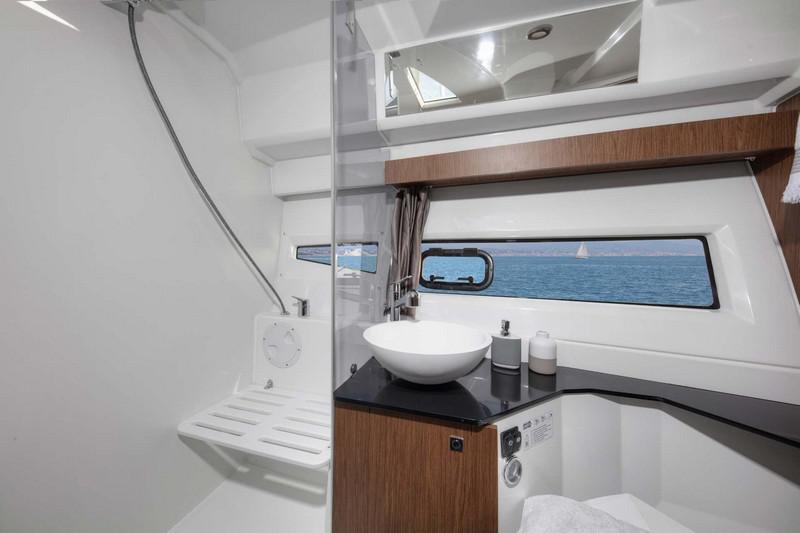 Book yachts online - motorboat - Jeanneau Merry Fisher 1095 - Blue Star - rent