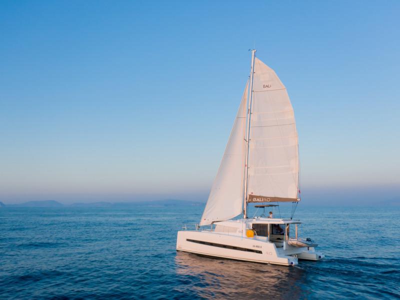 Book yachts online - catamaran - Bali 4.0 - Electra - rent