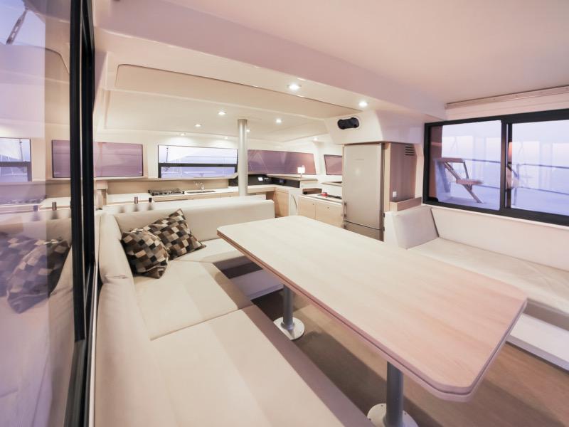Book yachts online - catamaran - Bali 4.0 - Electra - rent