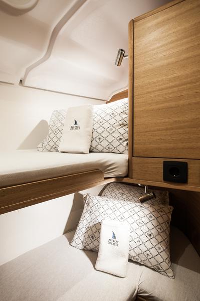 Book yachts online - sailboat - Elan Impression 45.1 - ESCAPE with A/C - rent
