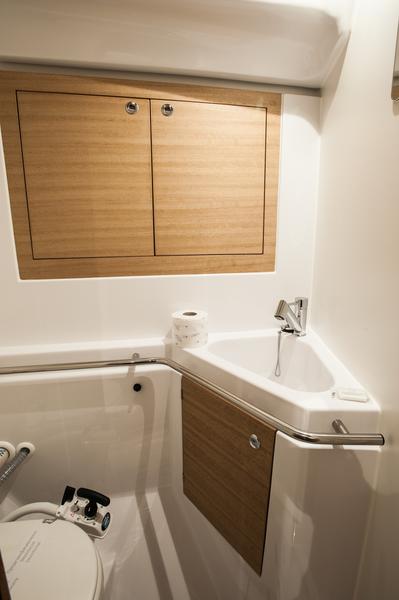 Book yachts online - sailboat - Elan Impression 45.1 - ESCAPE with A/C - rent