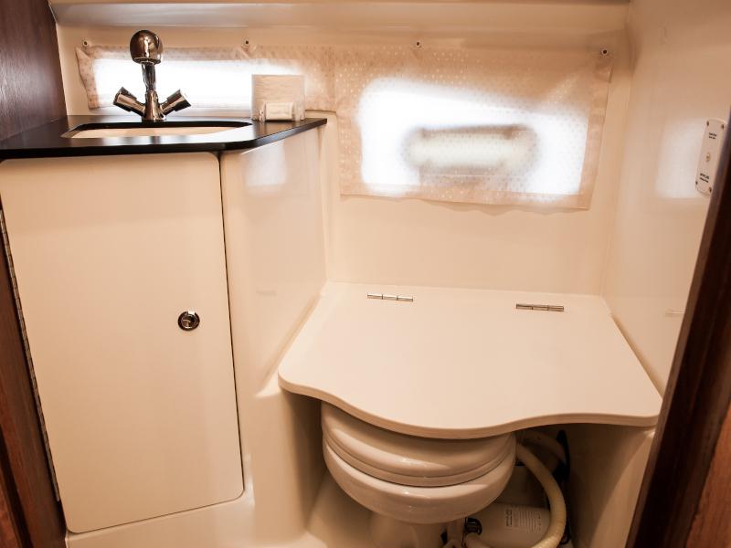 Book yachts online - motorboat - Quicksilver 855 Weekend - Luka - A/C + GEN - rent