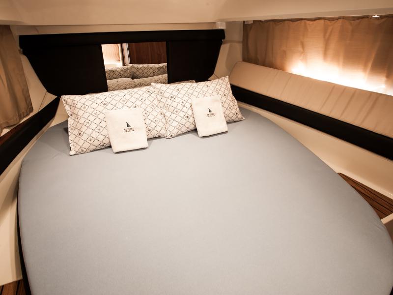 Book yachts online - motorboat - Quicksilver 855 Weekend - Luka - A/C + GEN - rent