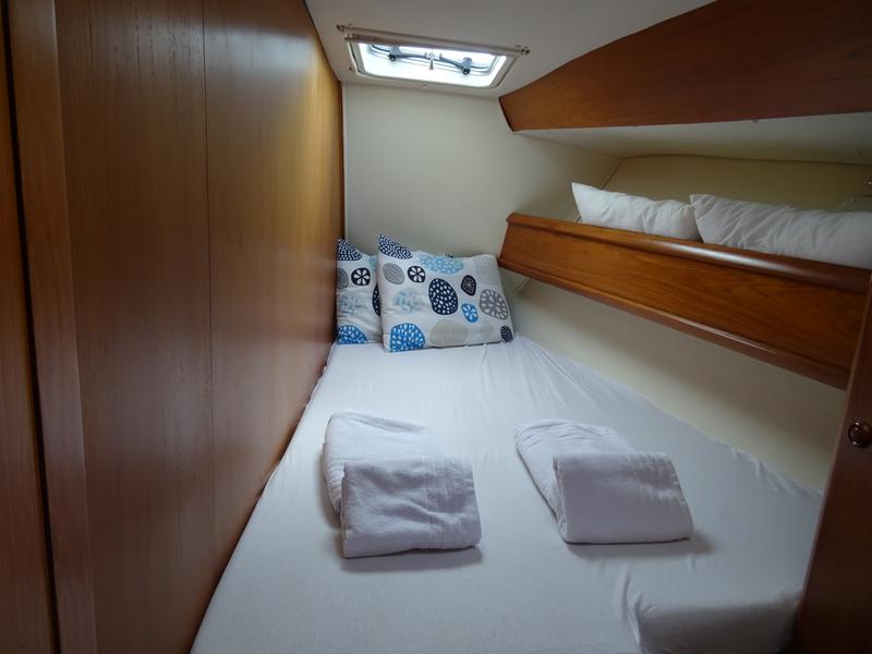 Book yachts online - sailboat - Sun Odyssey 45.2 - Galaxy III/Refitted 2016 - rent