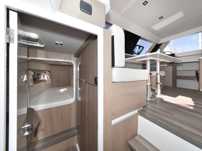 Book yachts online - catamaran - Aventura 34 - LAUREMI - rent