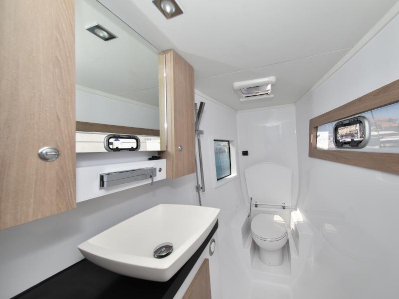 Book yachts online - catamaran - Aventura 34 - LAUREMI - rent