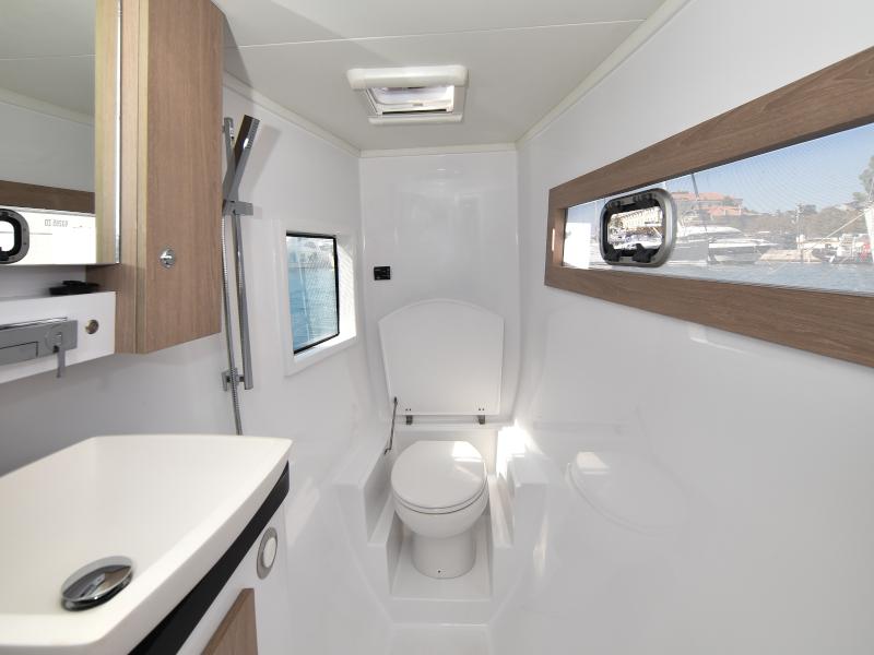 Book yachts online - catamaran - Aventura 34 - LAUREMI - rent