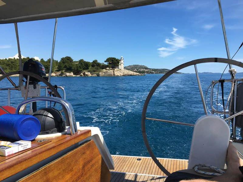 Book yachts online - sailboat - Bavaria Cruiser 37 - MARIJA - rent