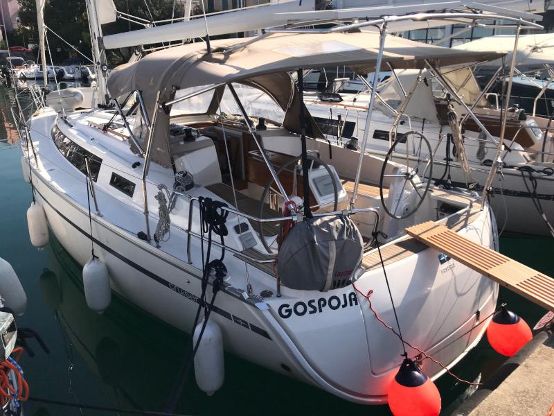 Book yachts online - sailboat - Bavaria Cruiser 37 - GOSPOJA  - rent