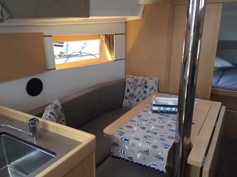 Book yachts online - sailboat - Oceanis 35.1 - Rebelle - rent