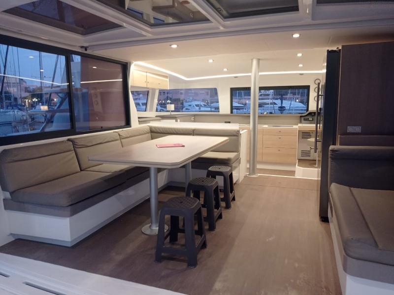 Book yachts online - catamaran - Bali 4.3 - Mary - rent