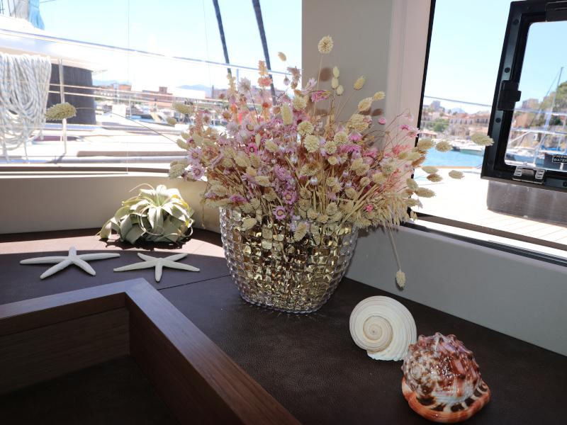 Book yachts online - powercatamaran - Lagoon 630 - Dragò - rent