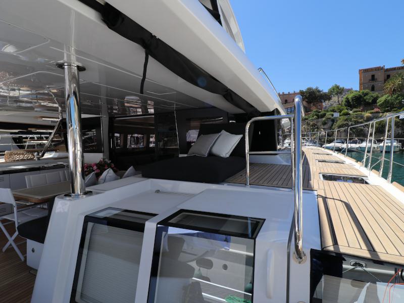 Book yachts online - powercatamaran - Lagoon 630 - Dragò - rent