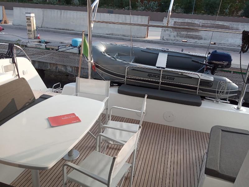 Book yachts online - catamaran - Lagoon 42 (4+2)  A/C - WM- Gen - Memi  - rent