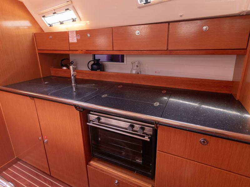 Book yachts online - sailboat - Bavaria Cruiser 40 - Ginevra - rent