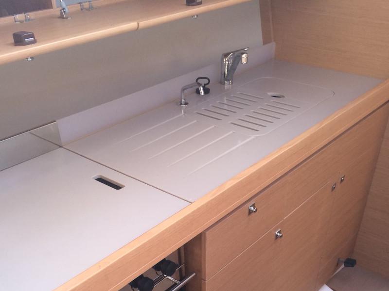 Book yachts online - sailboat - Dufour 382 GL - Eleonora - rent