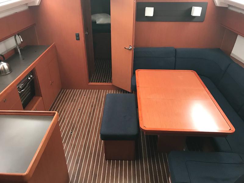 Book yachts online - sailboat - Bavaria Cruiser 46 - Roberta - rent
