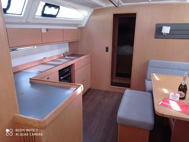 Book yachts online - sailboat - Bavaria Cruiser 46 - Goldfinger - rent