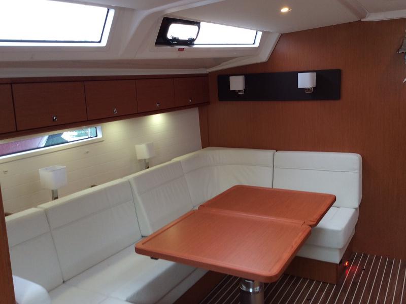 Book yachts online - sailboat - Bavaria Cruiser 56 - Dignity - rent