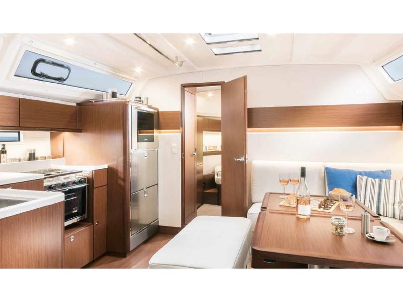 Book yachts online - sailboat - Bavaria Cruiser 46 Style - ISIK - rent