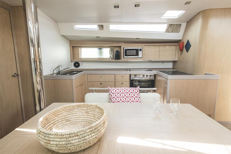 Book yachts online - sailboat - Oceanis 48 - Nayad - Standard line - rent