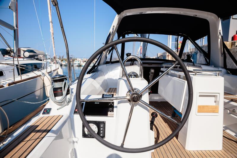 Book yachts online - sailboat - Oceanis 35.1 - New - Comfort line - rent
