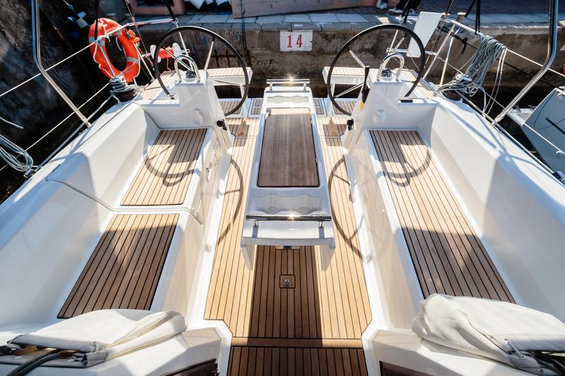 Book yachts online - sailboat - Oceanis 35.1 - New - Comfort line - rent