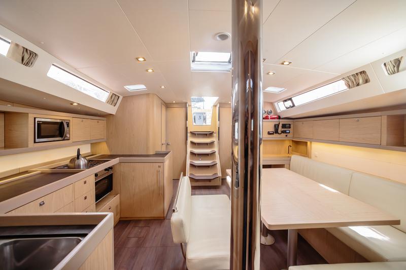 Book yachts online - sailboat - Oceanis 48 (4cab) - Spritz - rent