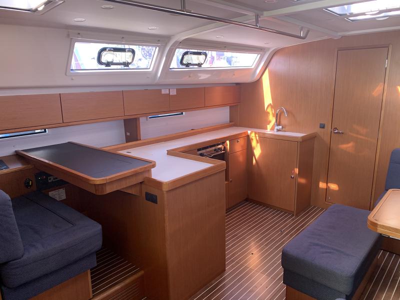 Book yachts online - sailboat - Bavaria Cruiser 51 - Alice - rent