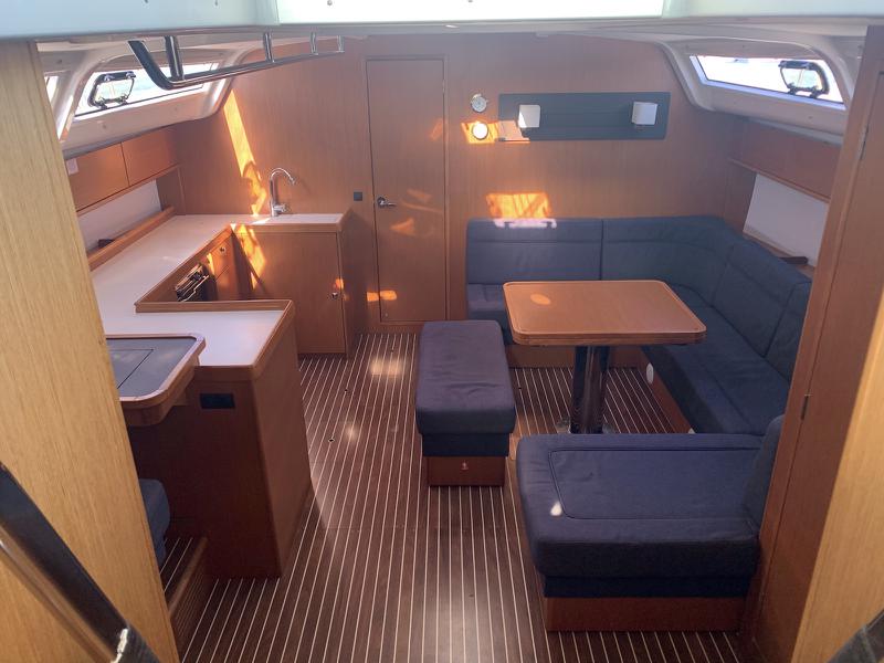 Book yachts online - sailboat - Bavaria Cruiser 51 - Alice - rent