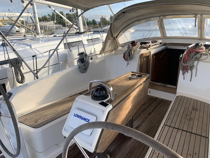 Book yachts online - sailboat - Bavaria Cruiser 41 Erato - Erato - rent