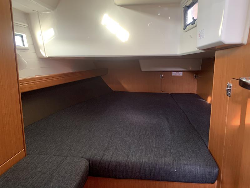 Book yachts online - sailboat - Bavaria Cruiser 41 Erato - Erato - rent