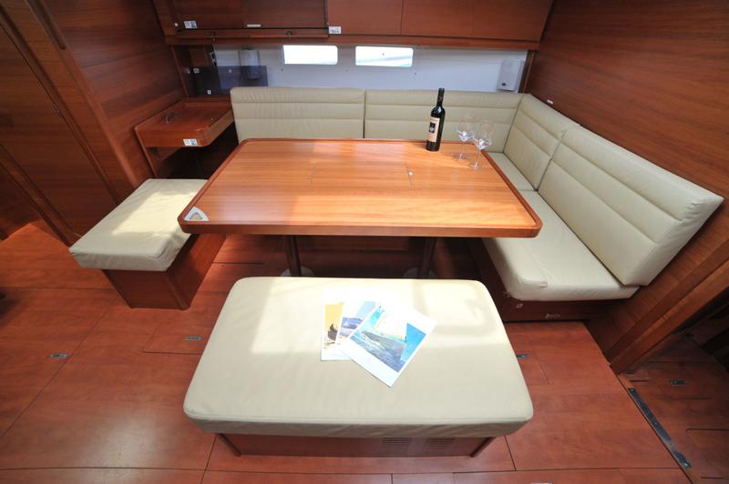 Book yachts online - sailboat - Dufour 460 Grand Large - Mayflower - rent