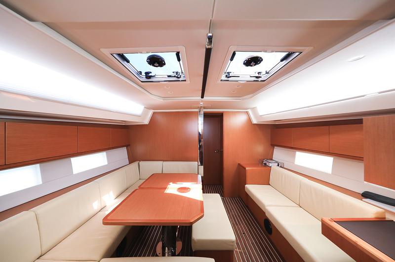 Book yachts online - sailboat - Bavaria C45 Style - Katharina - rent
