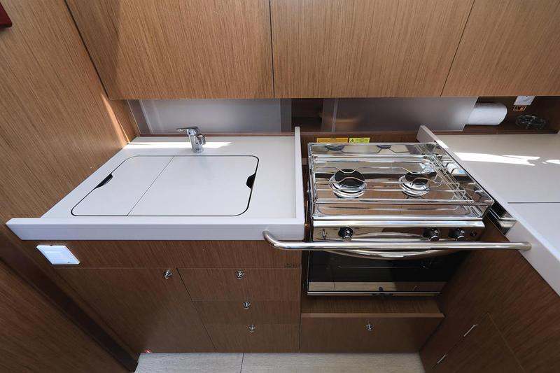 Book yachts online - sailboat - Oceanis 41.1 - Dalmatinka - rent