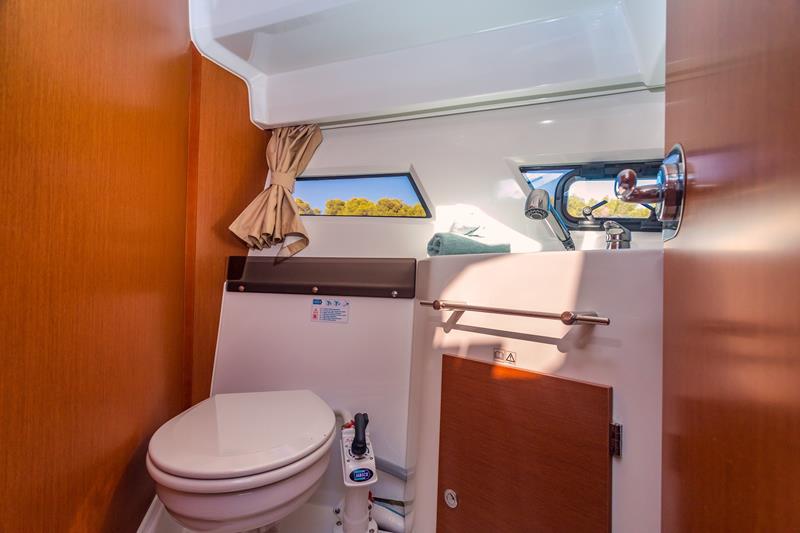 Book yachts online - motorboat - Merry Fisher 855 - Dobrila - rent