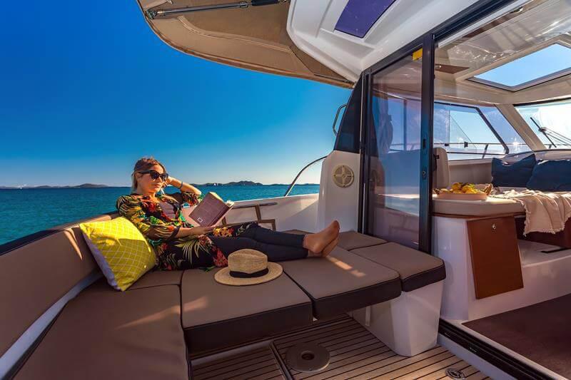 Book yachts online - motorboat - Merry Fisher 855 - Dobrila - rent