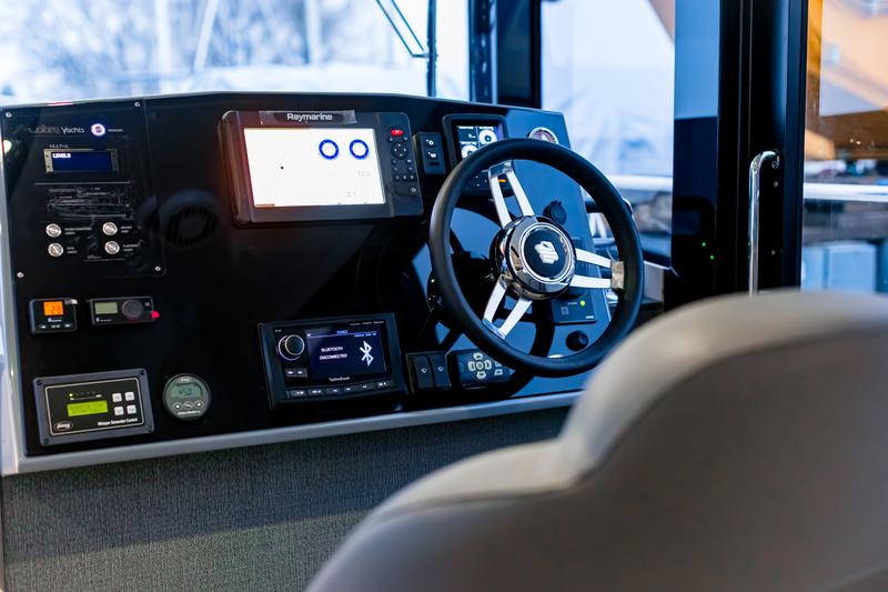 Book yachts online - motorboat - Seamaster 45 - FORTUNA - rent
