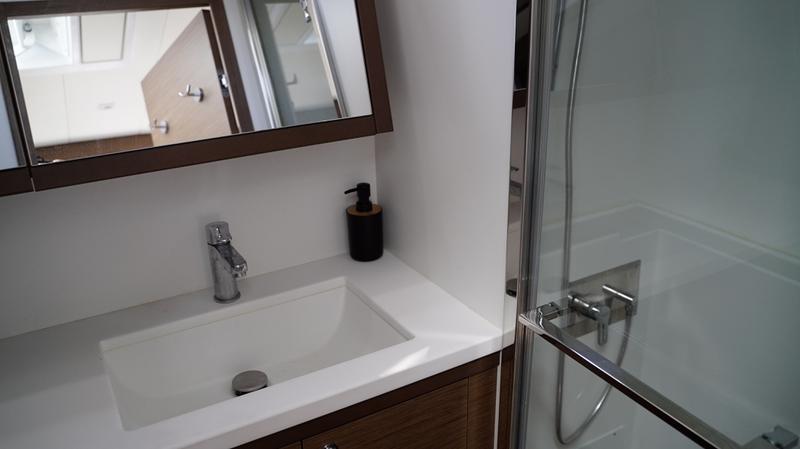 Book yachts online - catamaran - Lagoon 52 - Blue Velvet - rent